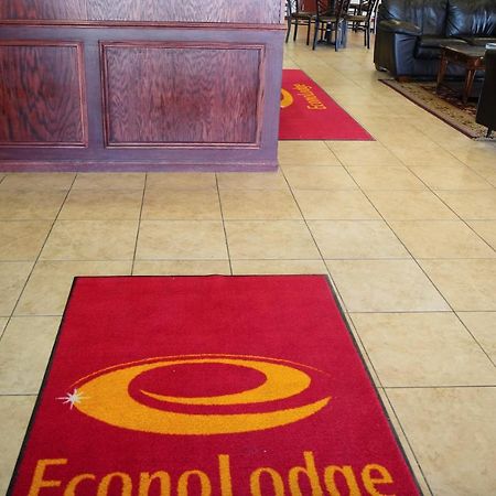 Econo Lodge Inn & Suites Киърни Екстериор снимка