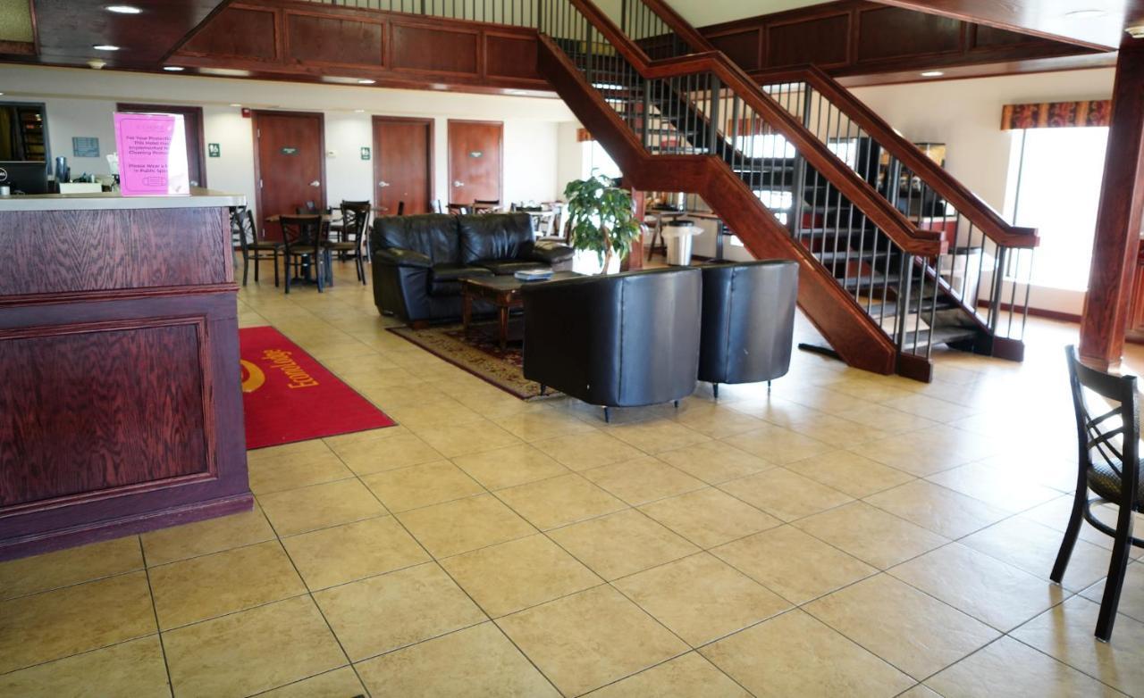 Econo Lodge Inn & Suites Киърни Екстериор снимка