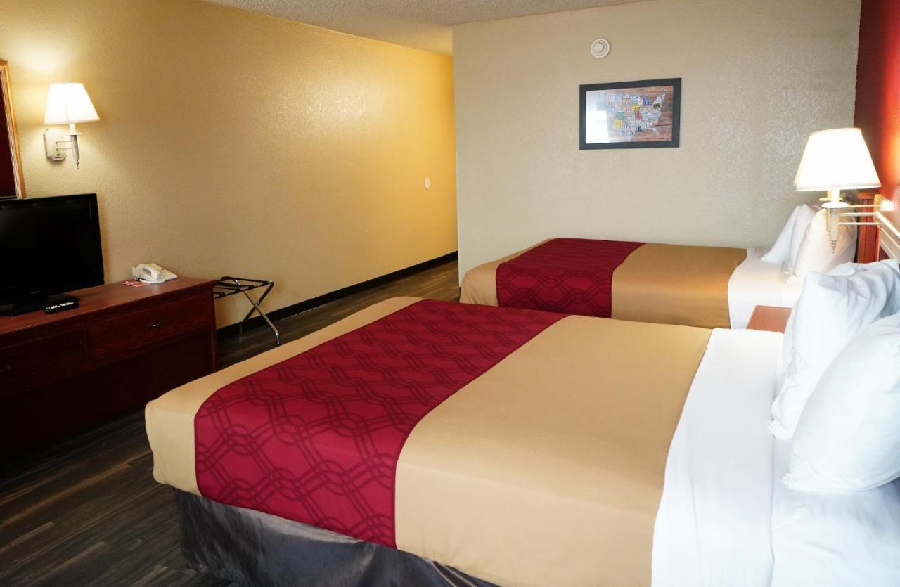 Econo Lodge Inn & Suites Киърни Екстериор снимка