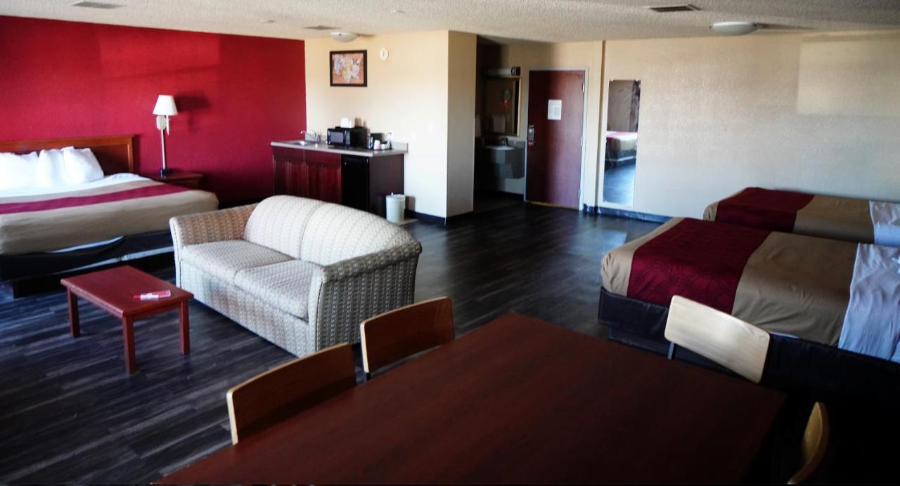 Econo Lodge Inn & Suites Киърни Екстериор снимка