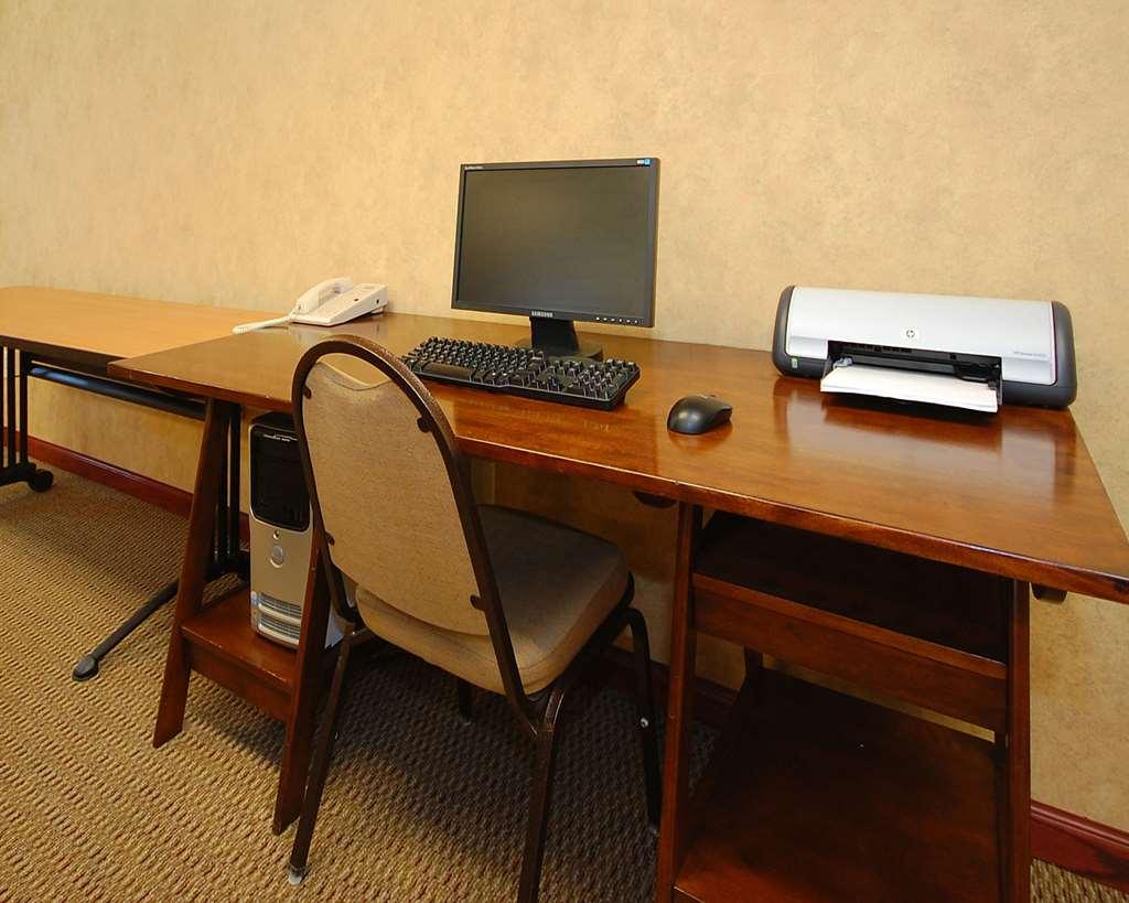 Econo Lodge Inn & Suites Киърни Съоръжения снимка