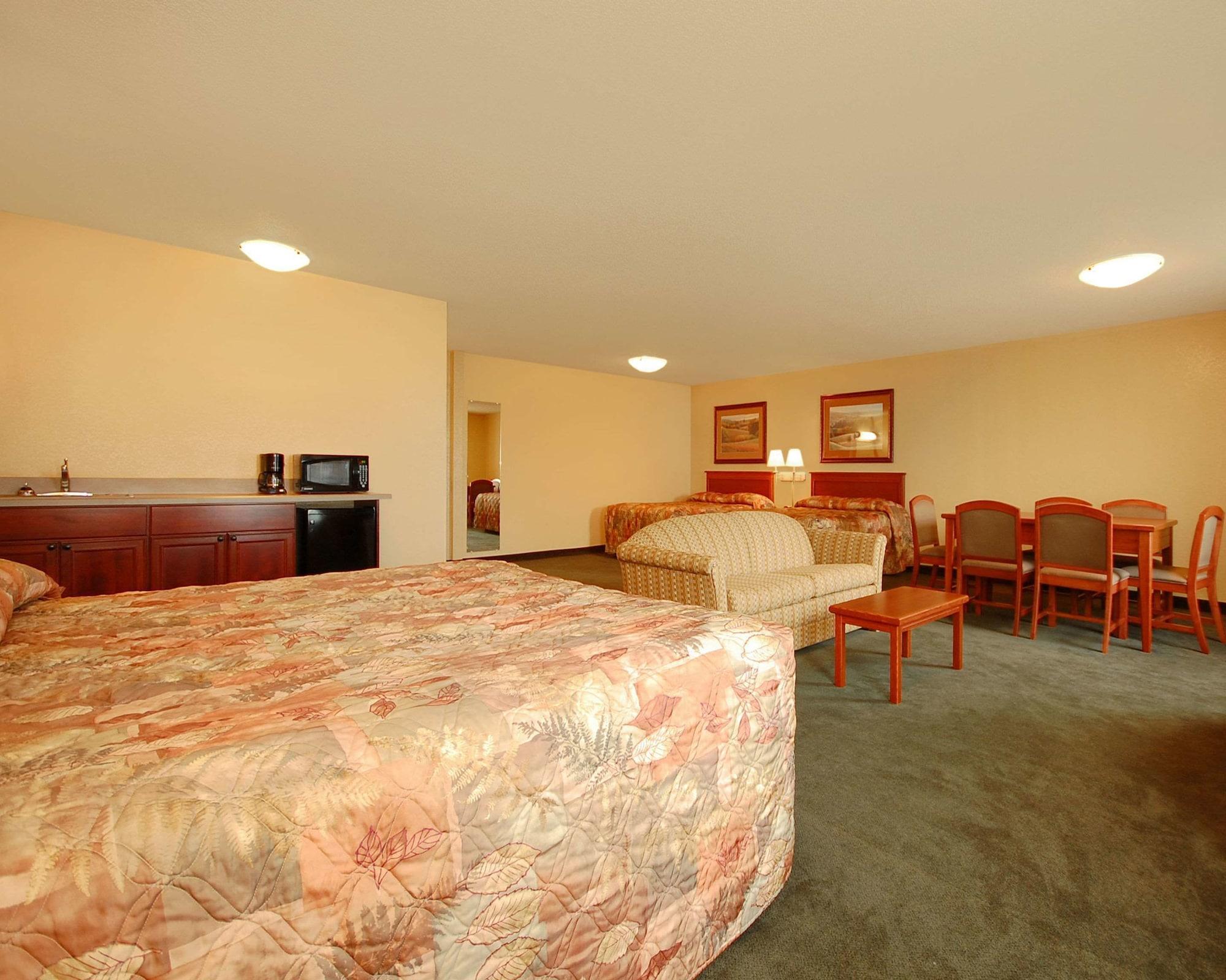 Econo Lodge Inn & Suites Киърни Екстериор снимка